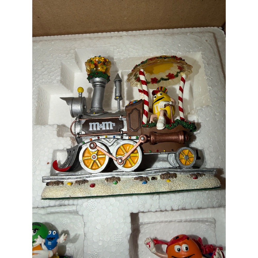 Danbury Mint M&M's Merry Metro Christmas Train 5 Piece Set Holiday Collectible - Picture 12 of 16